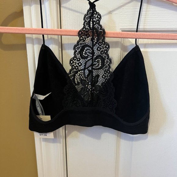 Black Bralette - Picture 2 of 3